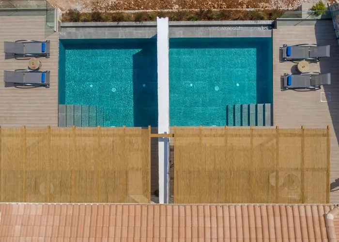 Villa Spartia - Brand New Seaview Suites!! *