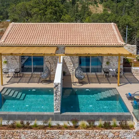 Villa Spartia - Brand New Seaview Suites!! *