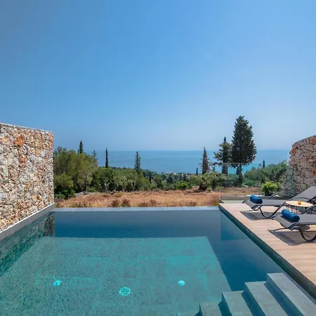 Villa Spartia - Brand New Seaview Suites!! *