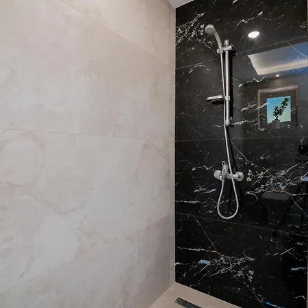 Villa Spartia - Brand New Seaview Suites!!